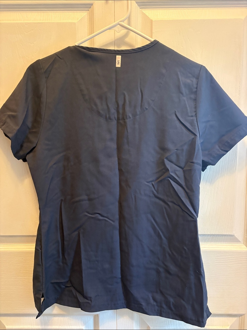 Grey's Anatomy Geisinger Embroidered Grey Medical Scrub Top - Picture 7 of 7